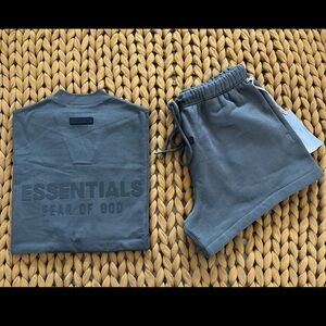 Fear of God Essentials Set